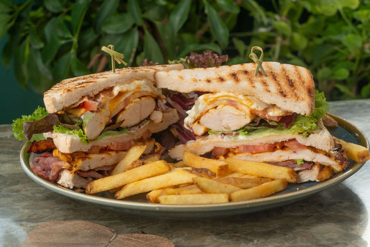 Difference Between Club Sandwich and Chicken Sandwich