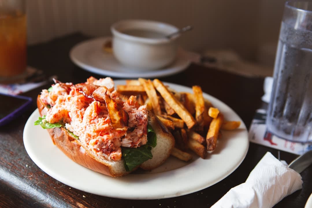 What Bread Lobster Roll